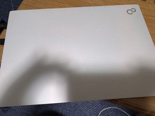 新品同様　富士通 LIFEBOOK WU2/H1 BTO