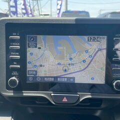 【トヨタ　ヤリス　シルバー！自社ローン対応！ブラックOK！任意整理OK！債務整理OK！自己破産OK！他社審査不可OK！】の画像