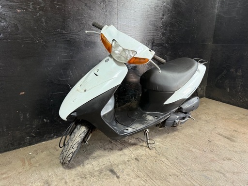 ★支払総額3.0万円★定休日なし！いつでも現車確認可能です！ スズキ レッツ2 白 CA1PA 人気のレッツ2！ 2ストのためオイル注ぎ足すだけ！ サイスタ付き！ バッテリー新品！