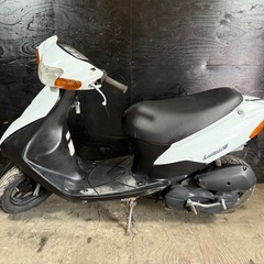 ★支払総額3.0万円★定休日なし！いつでも現車確認可能です！ スズキ レッツ2 白 CA1PA 人気のレッツ2！ 2ストのためオイル注ぎ足すだけ！ サイスタ付き！ バッテリー新品！の画像