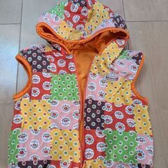 子供服　ベスト　リバーシブル　９０の画像