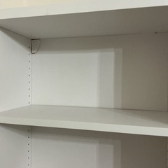 デスク　幅120㌢　奥行き75㌢　高さ192㌢の画像