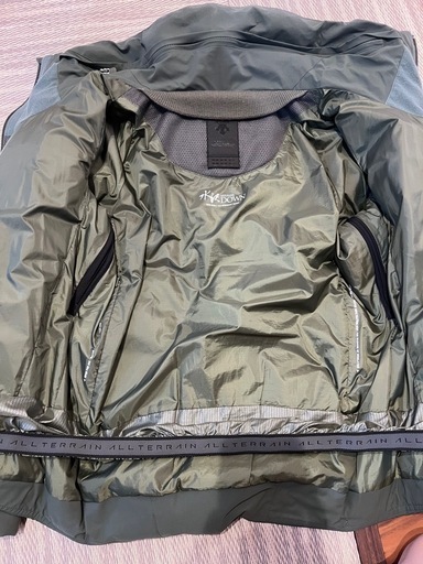 最終値下げ！！！DESCENTE ALLTERRAIN 水沢ダウンMOUNTAINEE