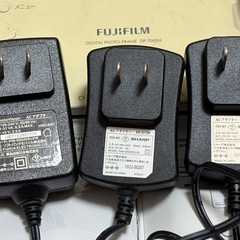 早い者勝ち【完動品】デジタルフォトフレーム3つセットの画像
