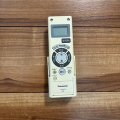 パナソニック シーリングライト IKEAのリモコン付きの画像