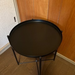 【受け渡し予定者決定】
IKEA　GLADOM グラドム トレイテーブルの画像