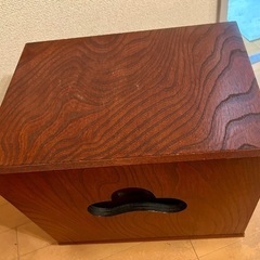 コンパクトにたためる木製の文机☆美品の画像