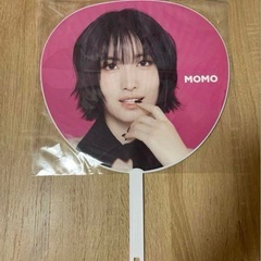 TWICE MOMO（モモ）うちわ スローガン付き【THIS IS FOR】の画像