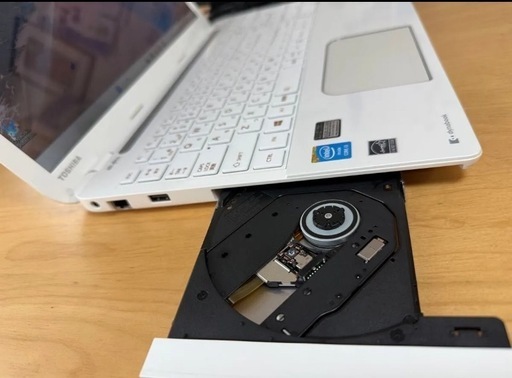 超美品　東芝core i3 6世帯＋メモリ8GB +新品超速　SSD256GB