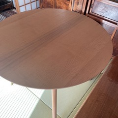 IKEA丸テーブル使用済みの画像