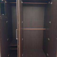 ★限定SALE20%OFF★《尼崎市/リサイクルショップドリーム次屋店》3枚扉ワードローブ ブラウン 中古品 ☆尼崎市若王寺☆の画像