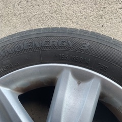 中古タイヤ一本の画像