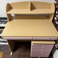 コイズミ　学習机の画像