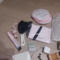 【無料】エスティーローダーポーチ・携帯用ヘアアイロン他の画像