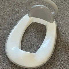 トイトレ用　取手付き補助便座の画像