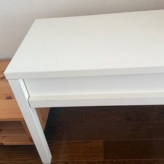 美品✴︎イケアIKEA 引き出し付サイドテーブルの画像