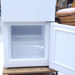 冷蔵庫　117L　2ドア　ヤマダ　YRZ-C12H1　リユース品　価格　19,800円の画像