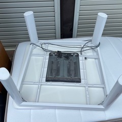こたつテーブルの画像