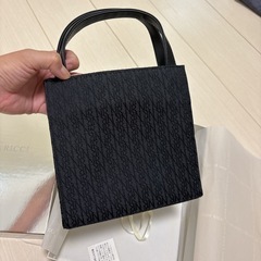 ニナリッチ　　ハンドバッグの画像