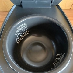 アイリスオーヤマ IHジャー炊飯器  RC-IL30-Bの画像