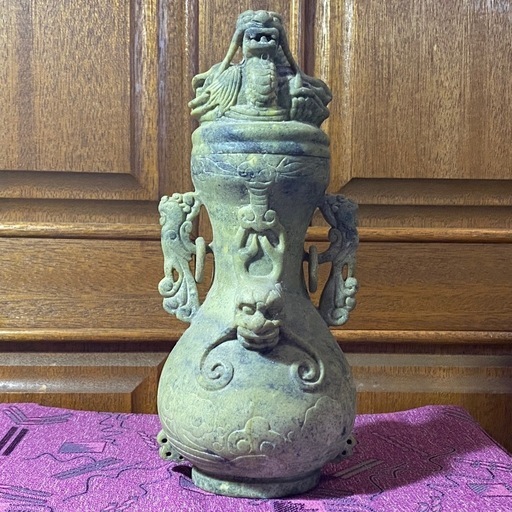 天然石の壺