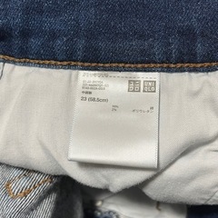 UNIQLO ボトムスの画像