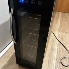 ワインセラー　ワインクーラー　４本の画像