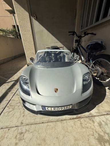 トイザらス 電動乗用 ポルシェ 918 スパイダー?⭐️  