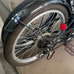 【新宿御苑】美品/カゴ付き 20インチ 6変速ギア　の画像