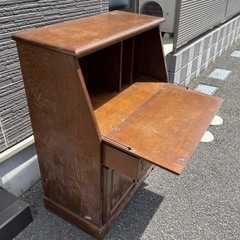 アンティーク　デスクの画像