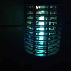 電撃殺虫器　100V  虫除け　虫駆除の画像
