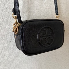 トリーバーチ　バック　ブラックの画像