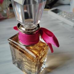 Viva la Juicy Noir 香水50mlの画像