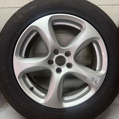 アルファロメオ ステルヴィオ 純正18インチの画像