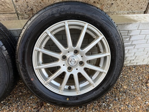 タイヤホイールセット　タイヤほぼ新品