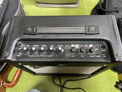 フェンダームスタングアンプMUSTANG１

