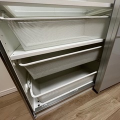「訳あり」IKEAのPAX/パックスとKOMPLEMENT/コムプレメントのワードローブの画像