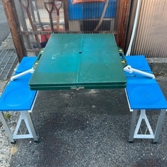降りたたみ式 アウトドアテーブルセットの画像