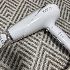 【決まりました】1500w 強力ドライヤー(早くに処分予定。ご連絡は早めにお願いします。)の画像