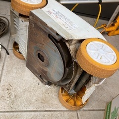 RYOBIの芝刈り機　ジャンク品？の画像