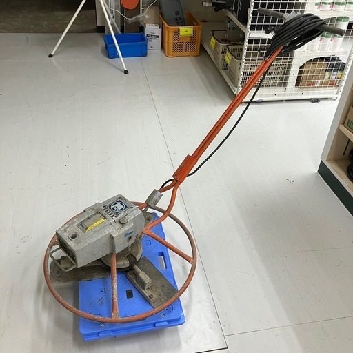 【中古】【動作OK】【店頭引取限定】makita マキタ 電動コテ 4000 38,500円（税込）
