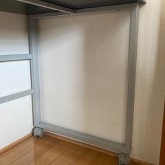 【差し上げます】
テーブルの画像