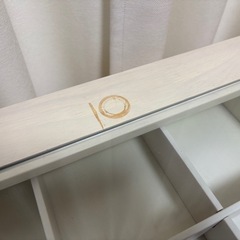 引き出し収納付き ガラス天板木目調テーブルの画像