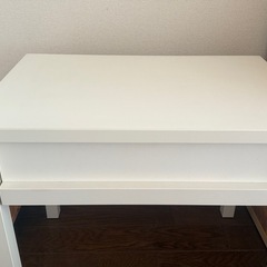 美品✴︎イケアIKEA 引き出し付サイドテーブルの画像
