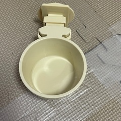 うさぎ　小動物　水入れの画像