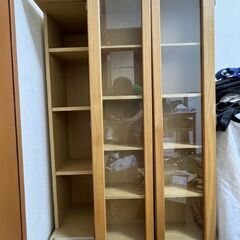 スライド式本棚の画像