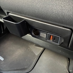ハイエースレジアスエース増設電源ユニットの画像