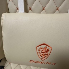 ゲーミングチェアの画像