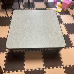こたつの画像