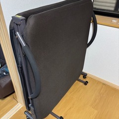 シングル折りたたみベッドの画像